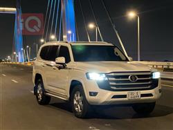 تۆیۆتا لاند کروزەر